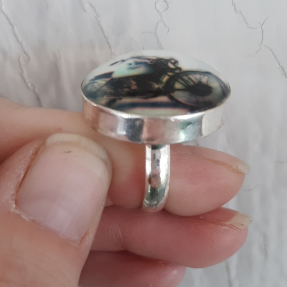 New Unique Motorcycle 925 Silver Glass Ring. - Picture 8 of 9